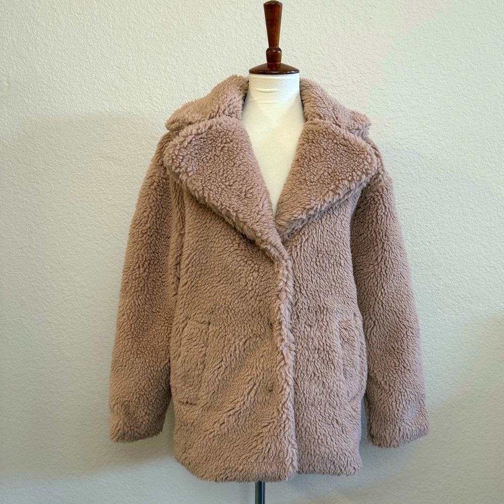 Vigoss Faux Fur Jacket – Beige